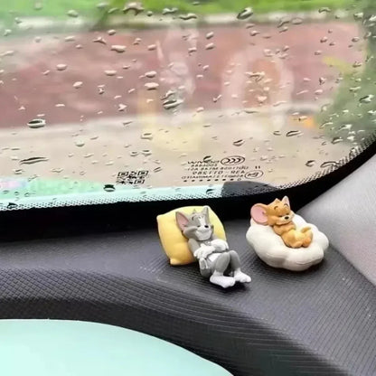 WhiskerChase Cat & Mouse Cartoon Figurines – Desk & Car Ornament