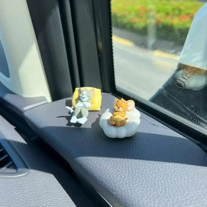 WhiskerChase Cat & Mouse Cartoon Figurines – Desk & Car Ornament